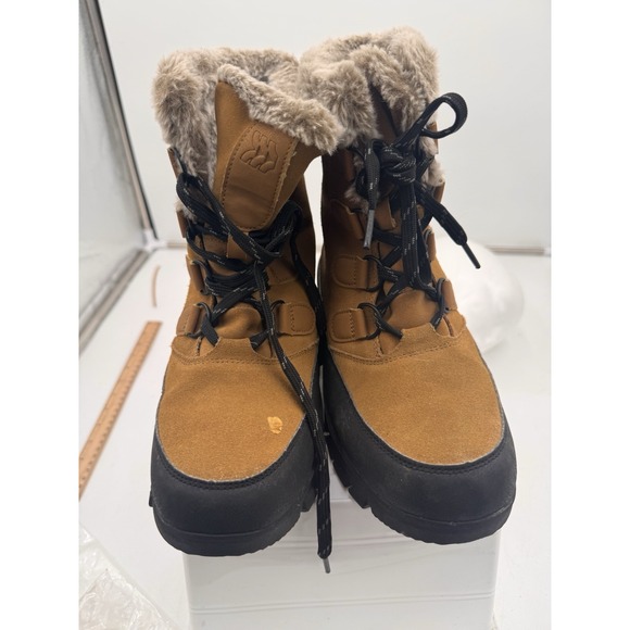 All In Motion Thermolite Waterproof Winter Boots Tan Size W8 M6 Comfy Furry Lace - Picture 2 of 10